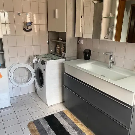 Moderne Ferienwohnung Neckarschleife Mit Klimaanlage Kirchheim am Neckar Buitenkant foto